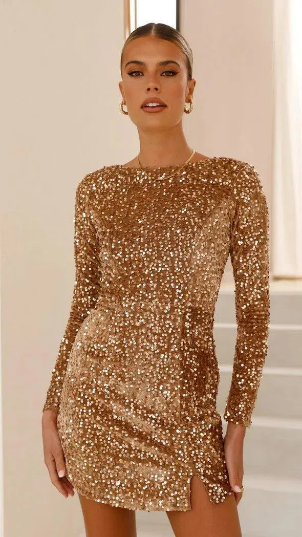 Alura – Front split design – Backless sequin dress