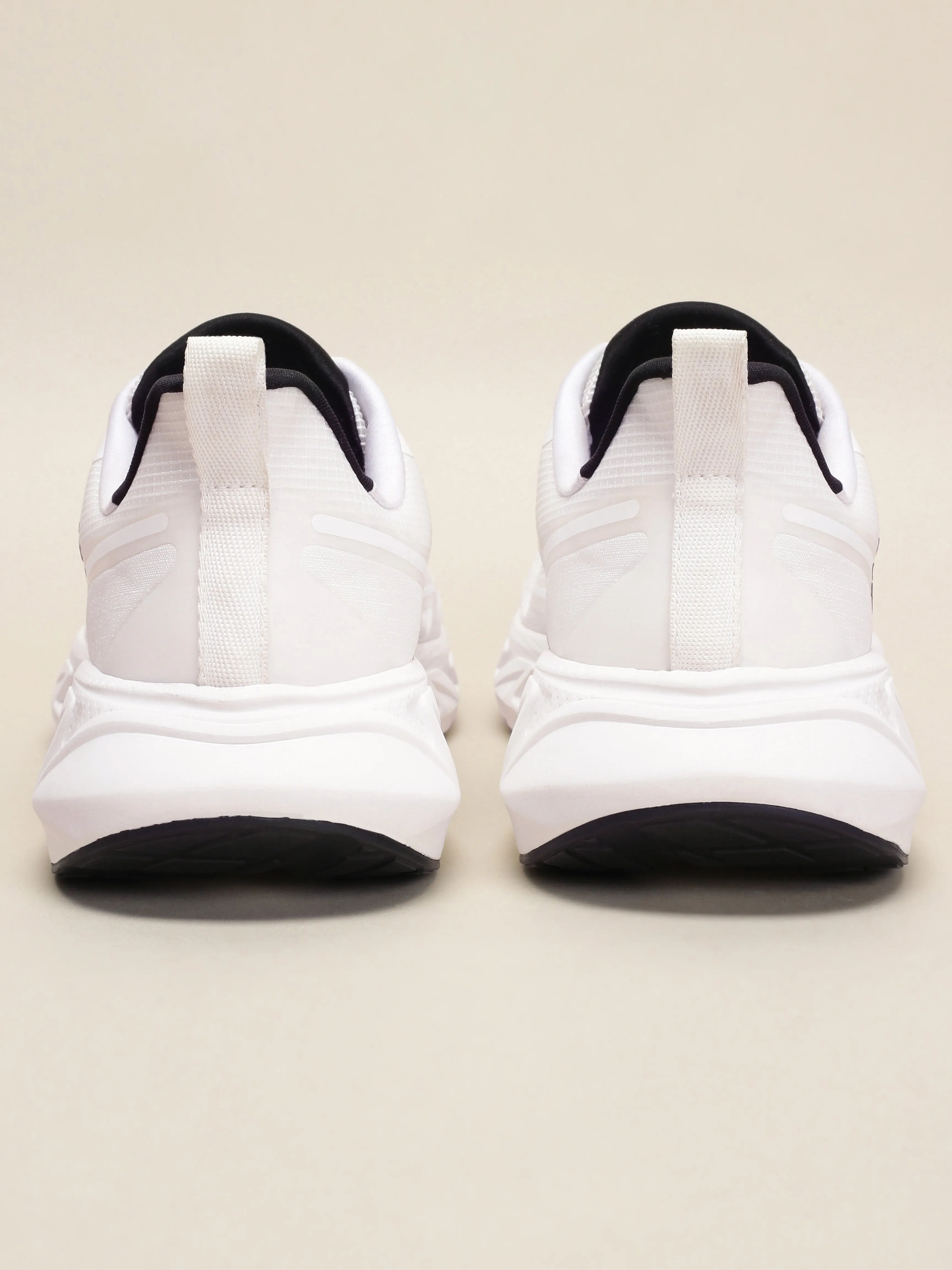 Cult Men's Traverse Running Shoes - Off White