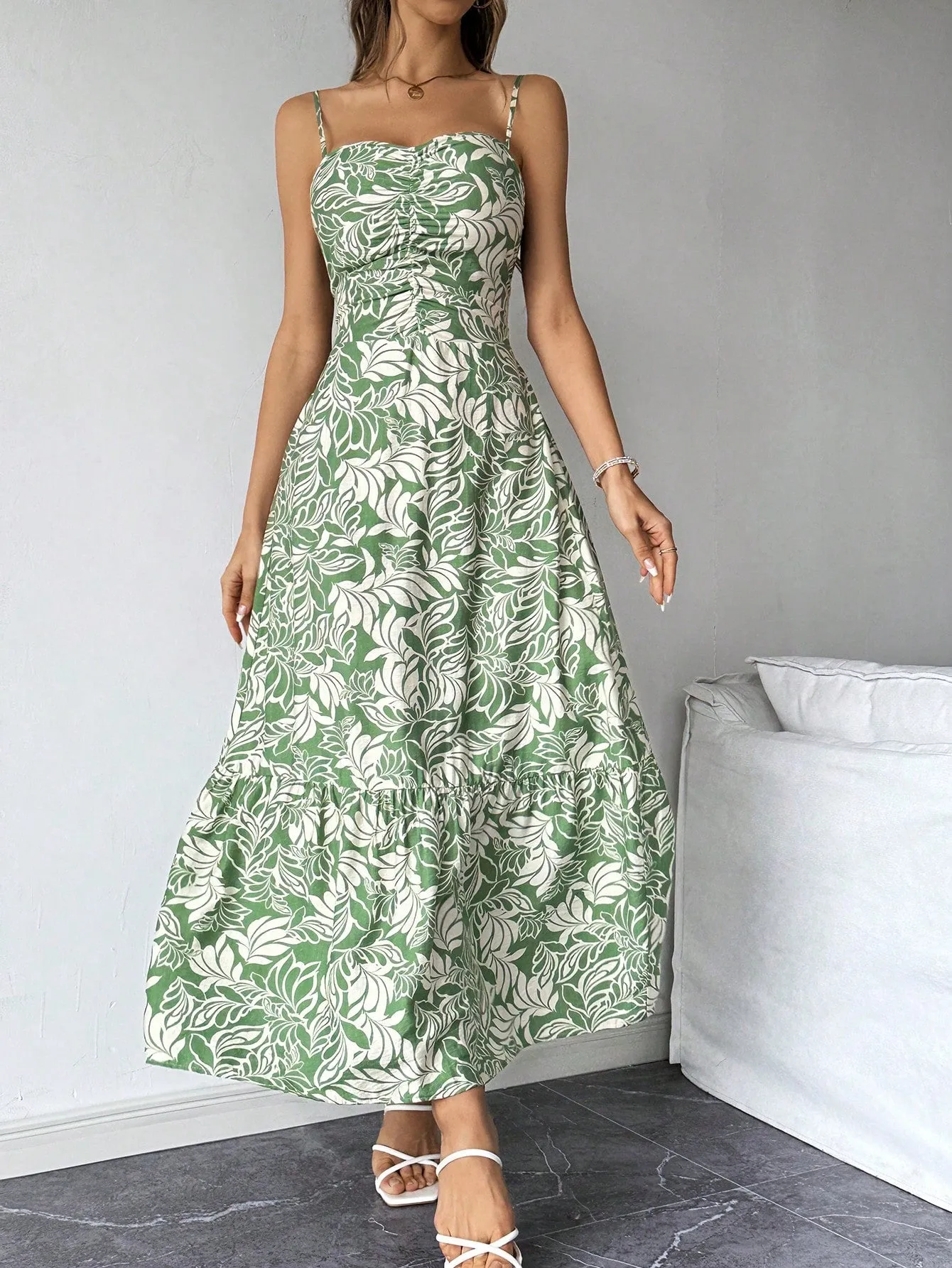 SHEIN Privé Women's Holiday Green Plant Print Chest Pleated Design Spaghetti Straps Long Dress, Women's Elegant Green Long Dress. Suitable For Beach Women Clothing. Bohemian Style